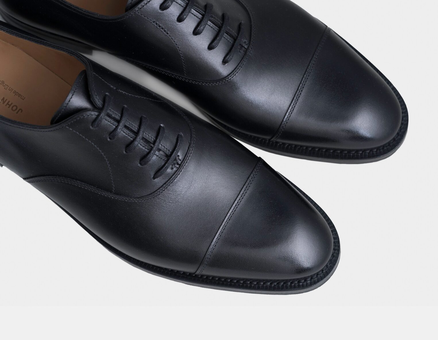 葬式 ローファー 男性