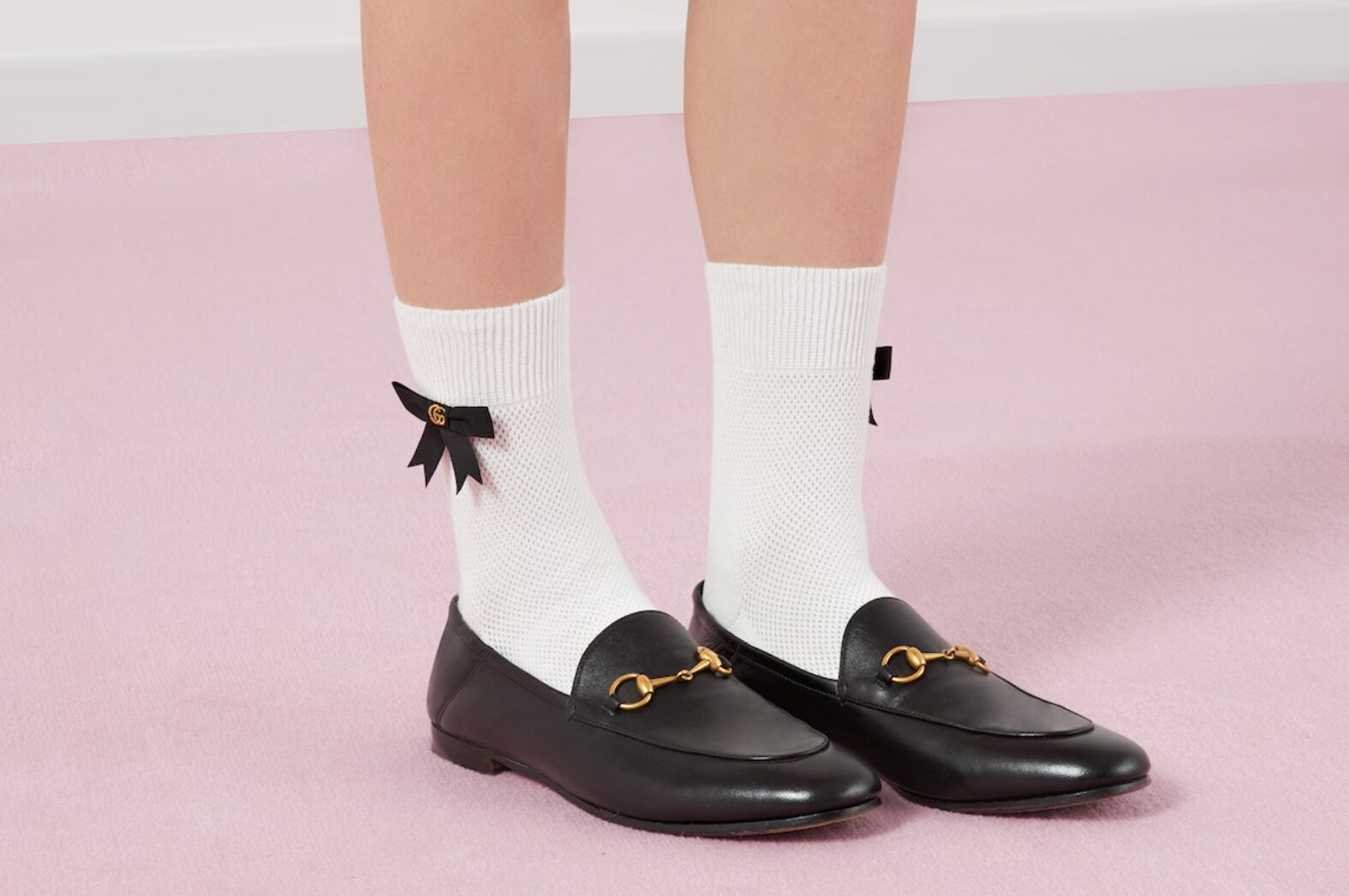 グッチ ローファー レディース コーデ