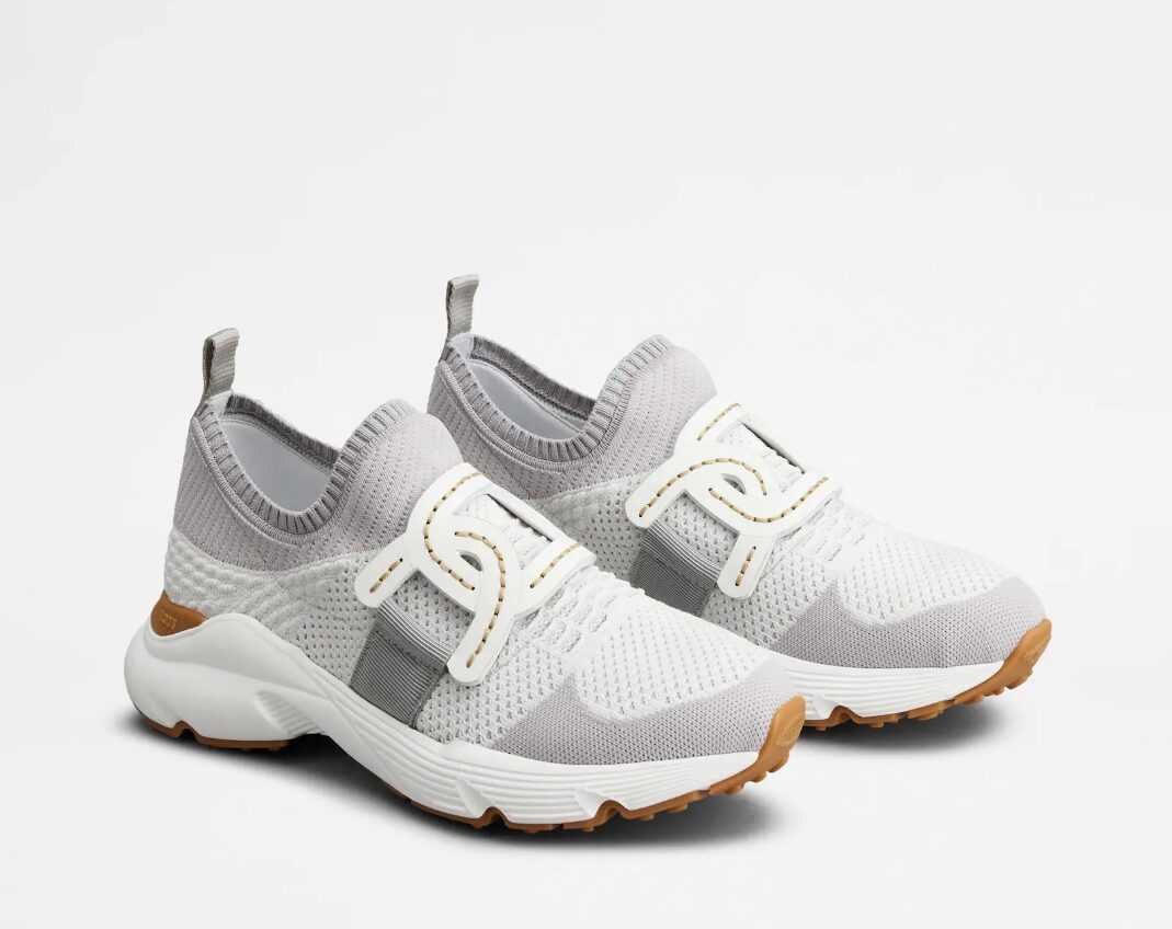 トッズ ローファー 履き 心地