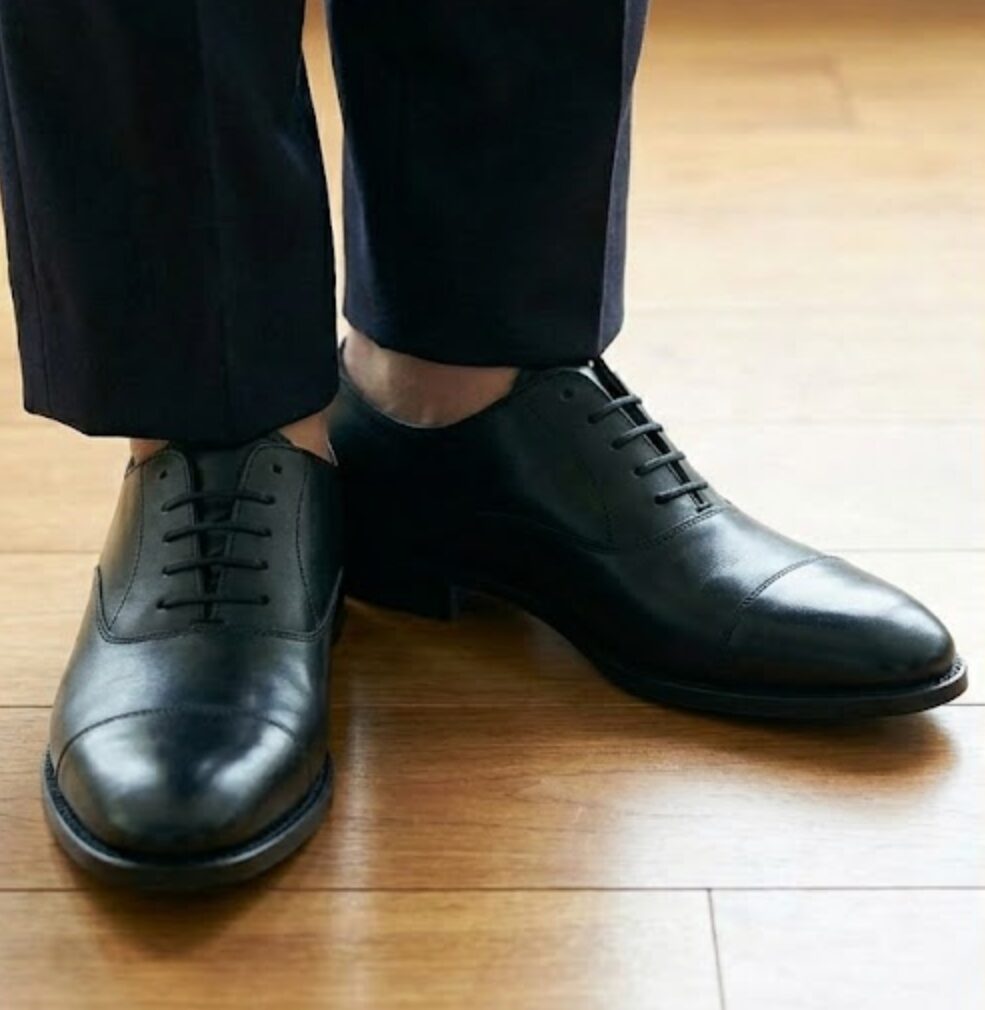 革靴 靴 紐 結び方 隠す