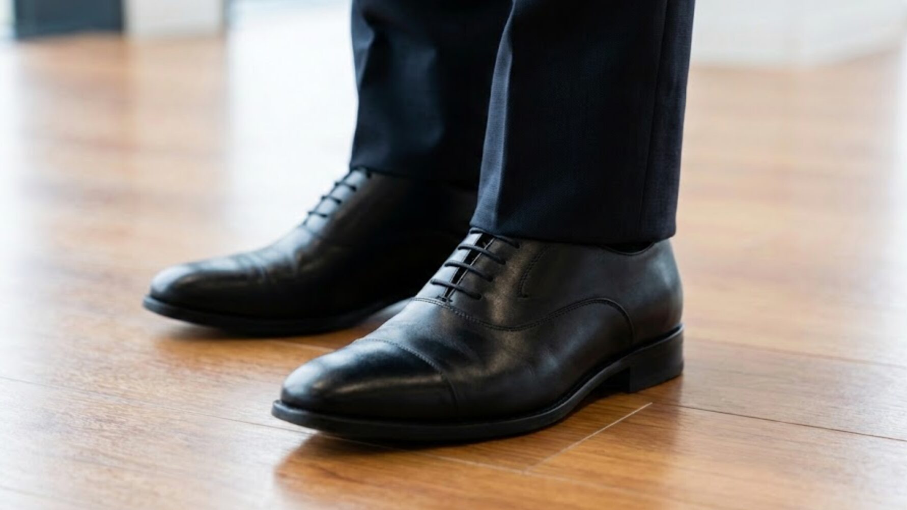 革靴 靴 紐 結び方 隠す