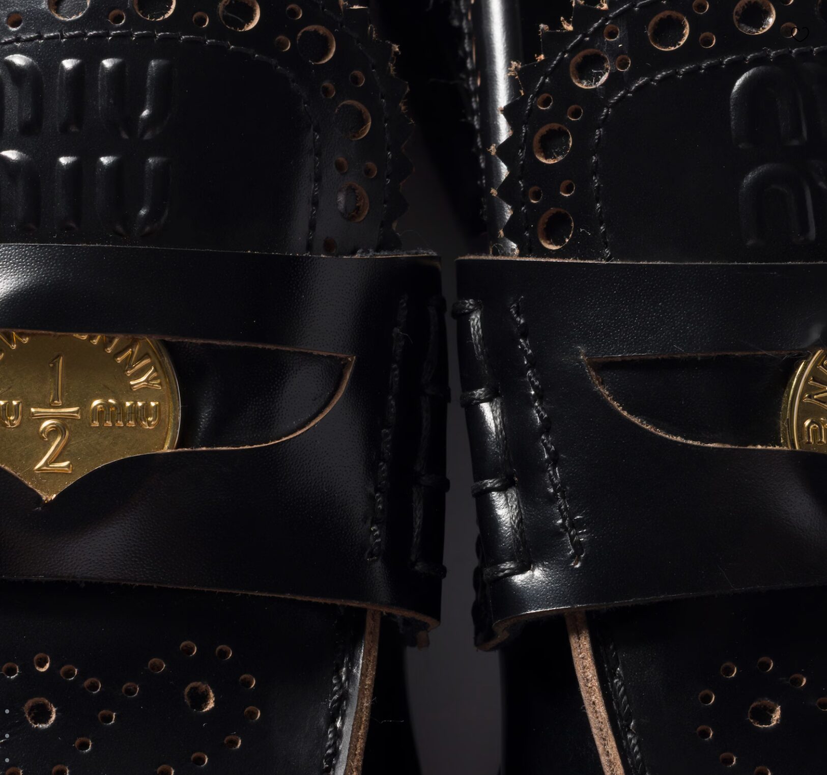 miumiu レザー ペニー ローファー