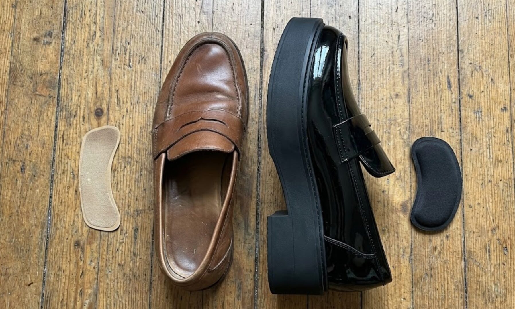 ローファー パカパカ する