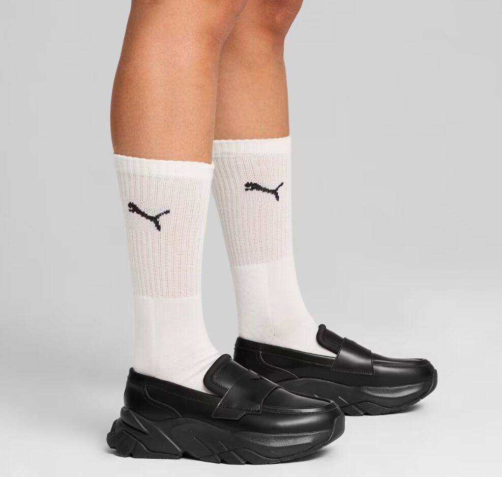 ローファーに見えるスニーカー レディース