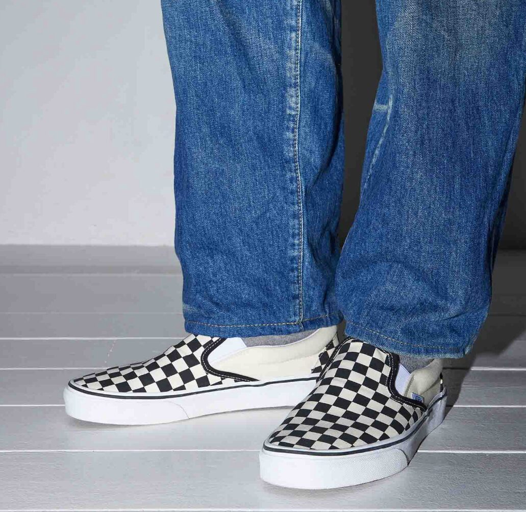 vans スリッポン 黒 コーデ