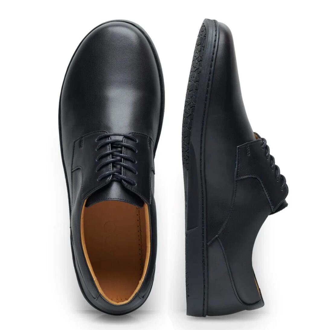 ベアフット 革靴